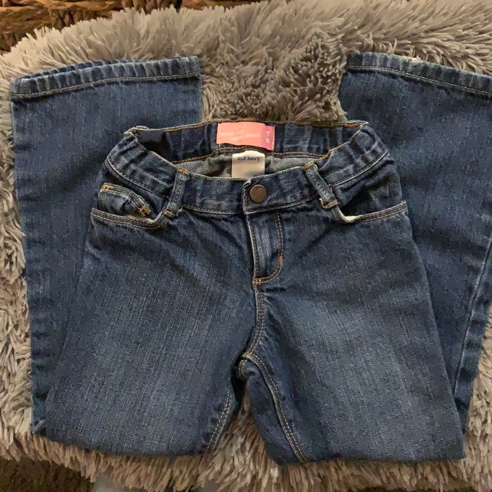 Old Navy girls jeans. Size 5T